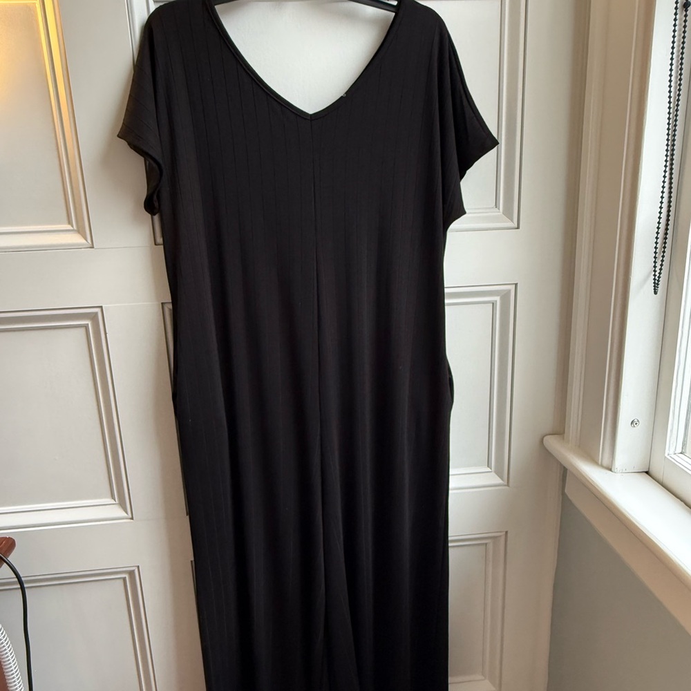 BomBom Black Garment - Picture 2 of 3
